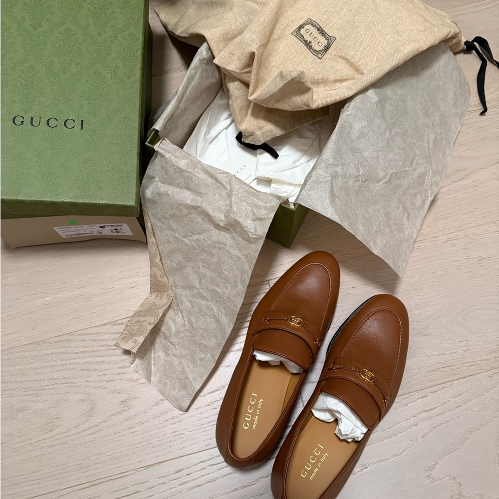 Gucci Brown Leather Loafers Men Brown 8 US New With Box (Interlocking G Loafer)